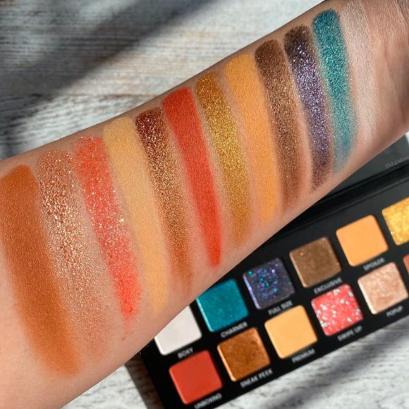 BOXYCHARM Hello, Charmer Eyeshadow Palette 8.4g New - Picture 5 of 5